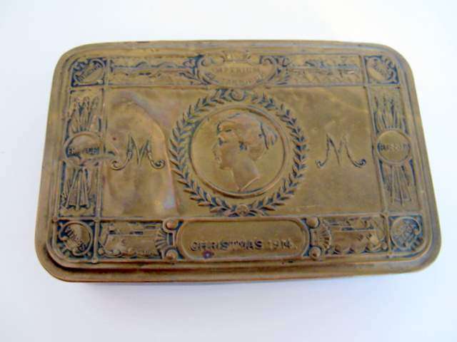 1914 WW Queen Mary Tin